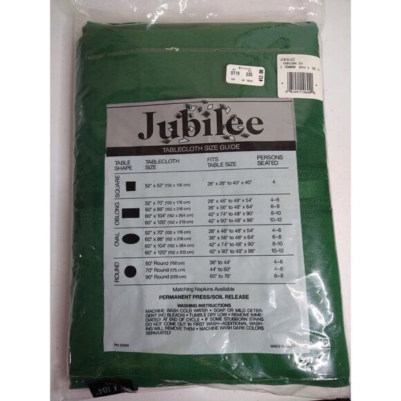 Tobin Jubilee Christmas Green Striped Tablecloth Fabric Oval 60 X 104 NOP - Picture 4 of 8